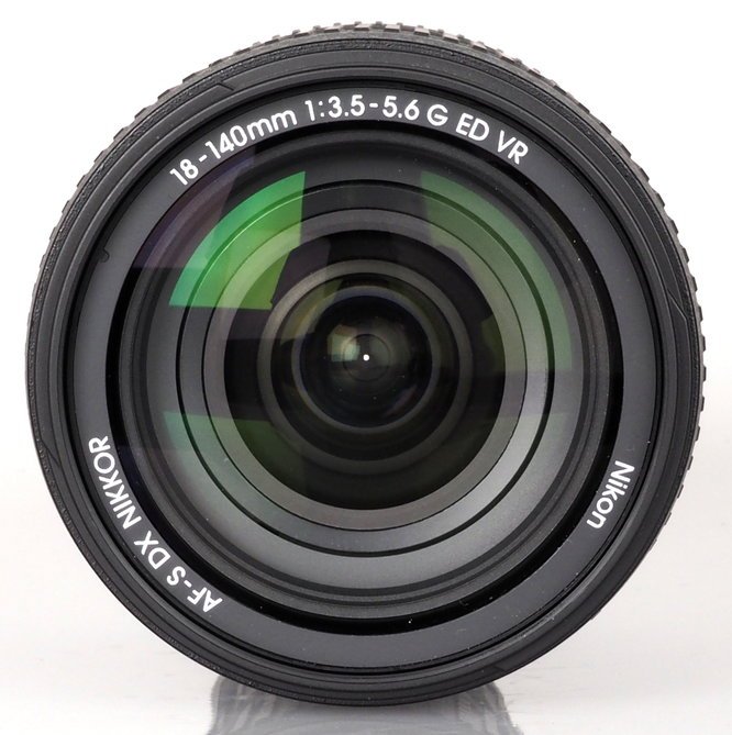 Nikon AF-S DX 18-140mm f/3.5-5.6G ED VR - 4